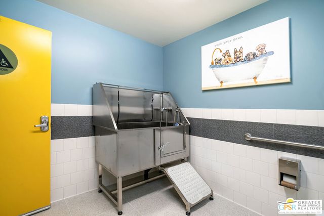 588 E San Lorenzo Road 103, Palm Springs, CA 92264