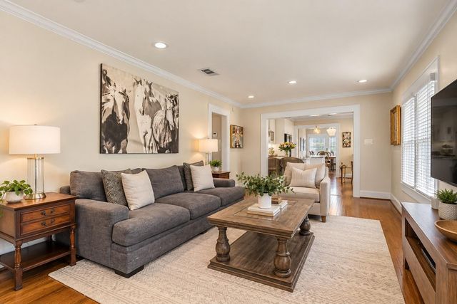 1136 Winston Street, Houston, TX 77009