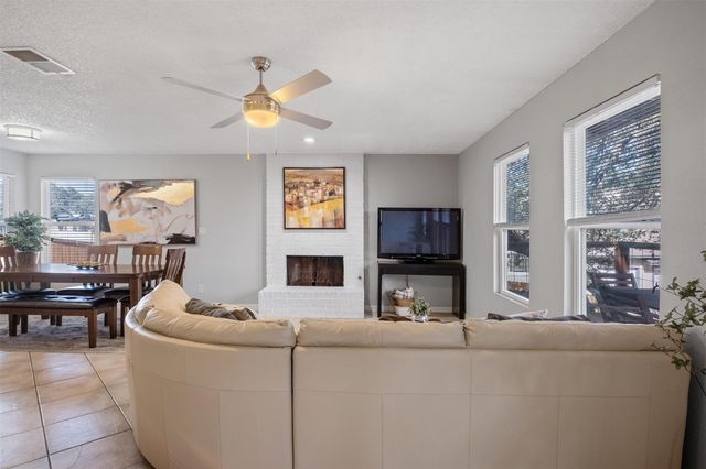 3208 Twinberry CV A, Austin, TX 78746