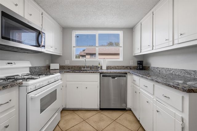 3208 Twinberry CV A, Austin, TX 78746