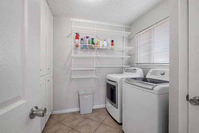 3208 Twinberry CV A, Austin, TX 78746