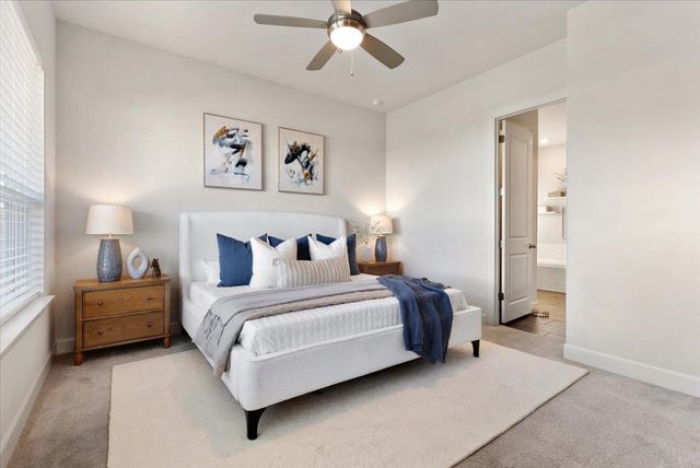 908 Knowles DR, Hutto, TX 78634