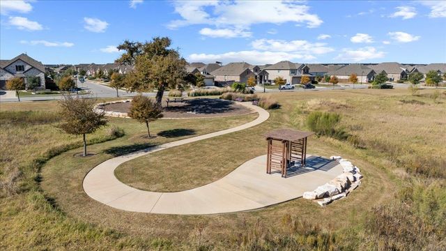 908 Knowles DR, Hutto, TX 78634