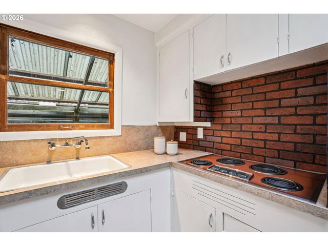 4415 Se 35TH Pl, Portland, OR 97202