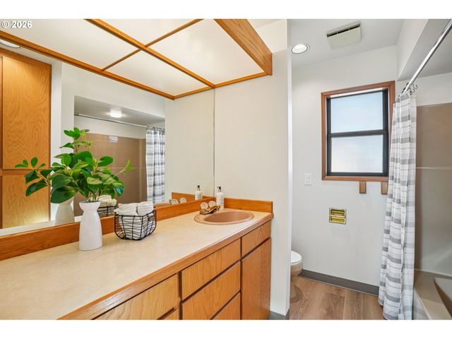 4415 Se 35TH Pl, Portland, OR 97202