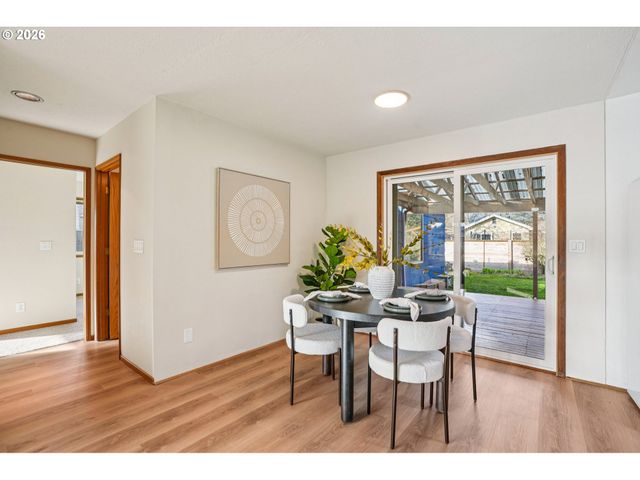 4415 Se 35TH Pl, Portland, OR 97202