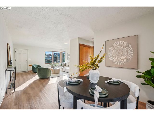 4415 Se 35TH Pl, Portland, OR 97202