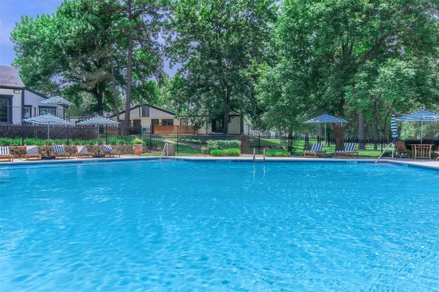 18001 Cypress Trace Road 504, Houston, TX 77090