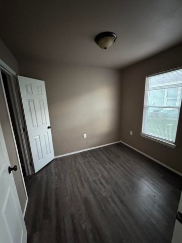 217 36th Street, Lubbock, TX 79404