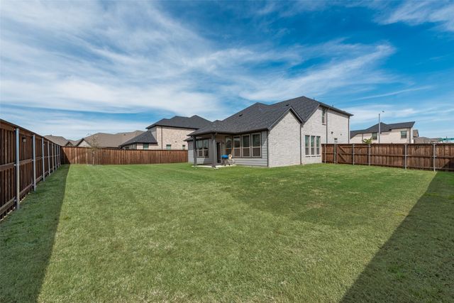 1201 Cinco Treaty Trail, Fort Worth, TX 76052