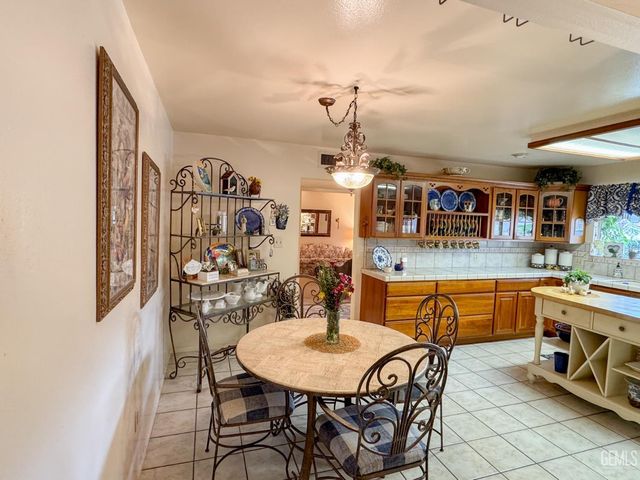 3509 Janene Way, Bakersfield, CA 93306