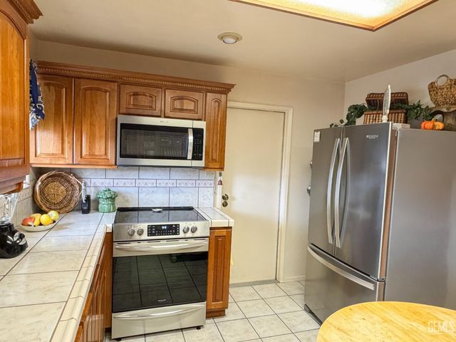 3509 Janene Way, Bakersfield, CA 93306