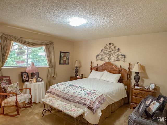 3509 Janene Way, Bakersfield, CA 93306