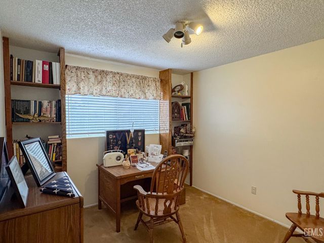 3509 Janene Way, Bakersfield, CA 93306