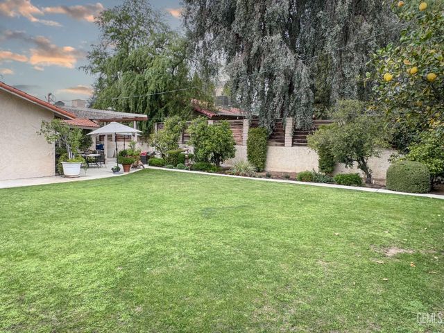 3509 Janene Way, Bakersfield, CA 93306