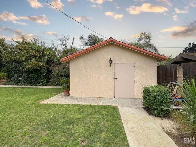 3509 Janene Way, Bakersfield, CA 93306