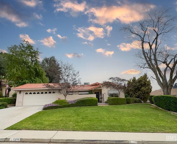 3509 Janene Way, Bakersfield, CA 93306