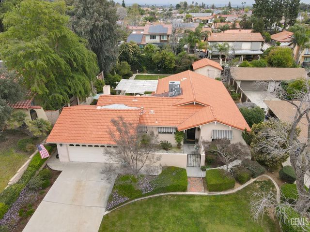 3509 Janene Way, Bakersfield, CA 93306