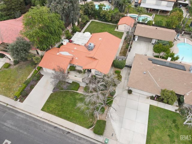 3509 Janene Way, Bakersfield, CA 93306