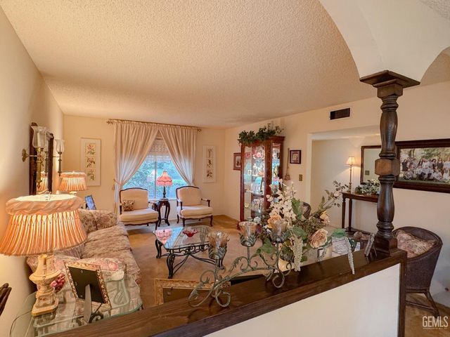 3509 Janene Way, Bakersfield, CA 93306