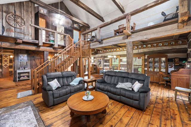 4100 Dana Rd, Crestwood, KY 40014