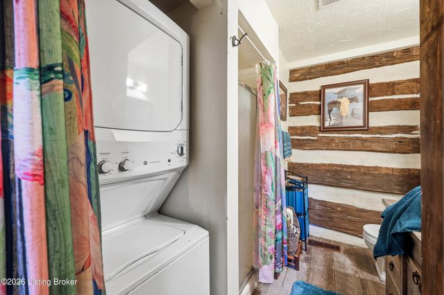 4100 Dana Rd, Crestwood, KY 40014