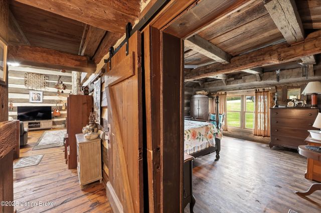 4100 Dana Rd, Crestwood, KY 40014