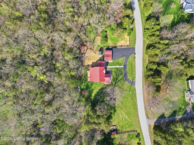 4100 Dana Rd, Crestwood, KY 40014