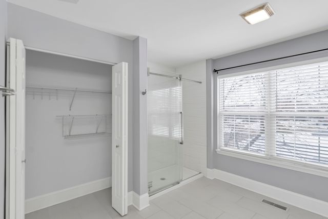 629 Waterford Lane, South Elgin, IL 60177