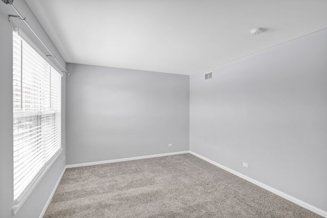 629 Waterford Lane, South Elgin, IL 60177