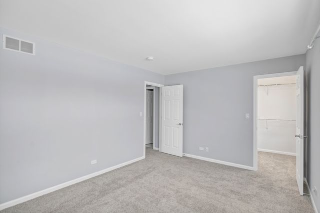 629 Waterford Lane, South Elgin, IL 60177