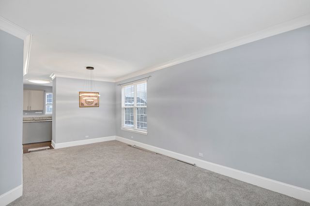 629 Waterford Lane, South Elgin, IL 60177