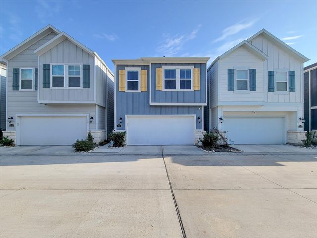 710 Seafoam Lane, Kemah, TX 77565