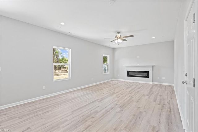 334 New ST, Norfolk, VA 23503