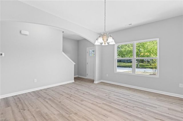 334 New ST, Norfolk, VA 23503