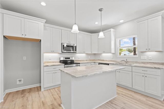 334 New ST, Norfolk, VA 23503
