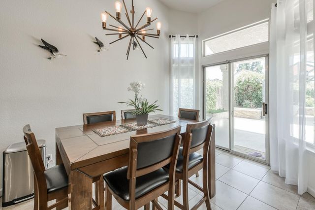1671 E Granada Avenue, Fresno, CA 93720