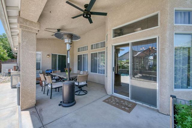1671 E Granada Avenue, Fresno, CA 93720