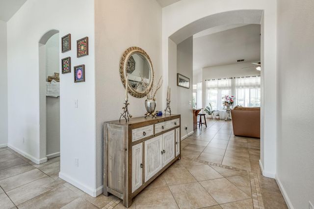 1671 E Granada Avenue, Fresno, CA 93720