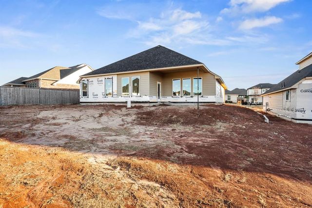 8213 NW 152nd Street, Edmond, OK 73013