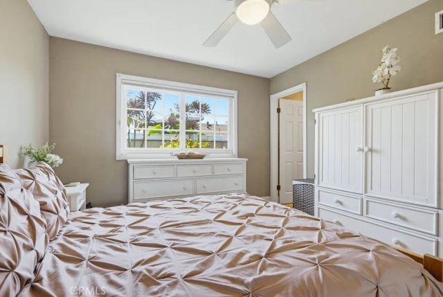 17711 Edwards, Huntington Beach, CA 92647