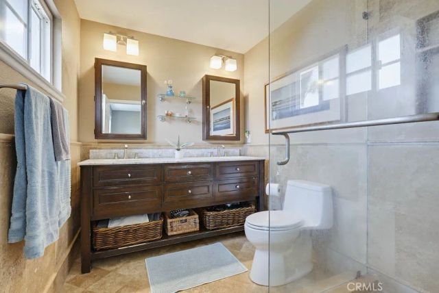 17711 Edwards, Huntington Beach, CA 92647
