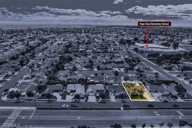17711 Edwards, Huntington Beach, CA 92647