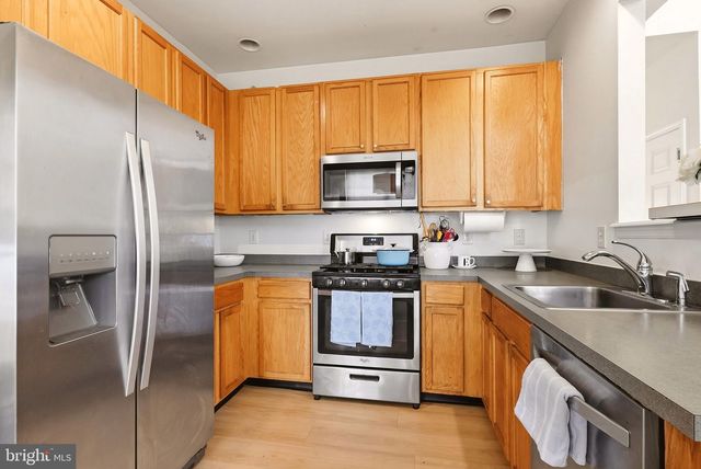 65 THREADLEAF TER, Burlington, NJ 08016