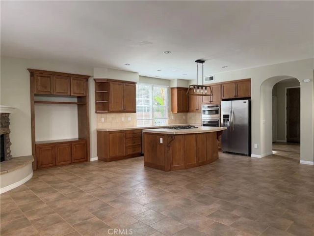 6 Napa, Irvine, CA 92602