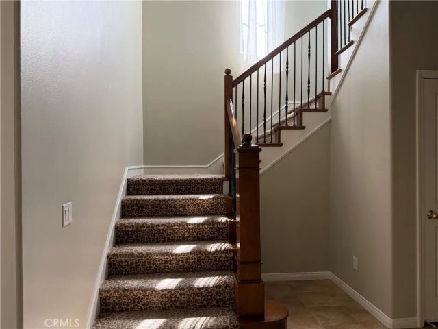 6 Napa, Irvine, CA 92602