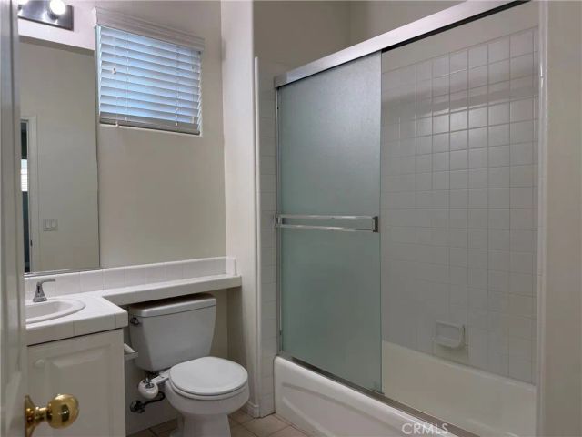 6 Napa, Irvine, CA 92602
