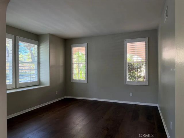 6 Napa, Irvine, CA 92602
