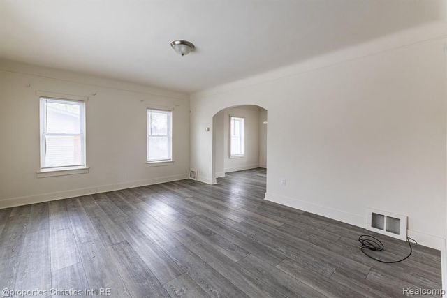 8056 Dawn Drive, Sterling Heights, MI 48314