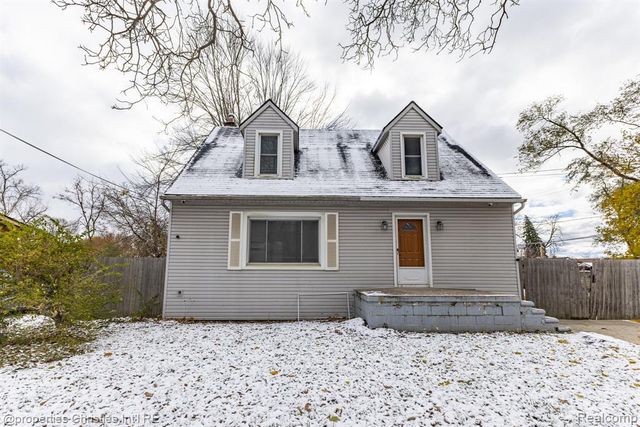 8056 Dawn Drive, Sterling Heights, MI 48314